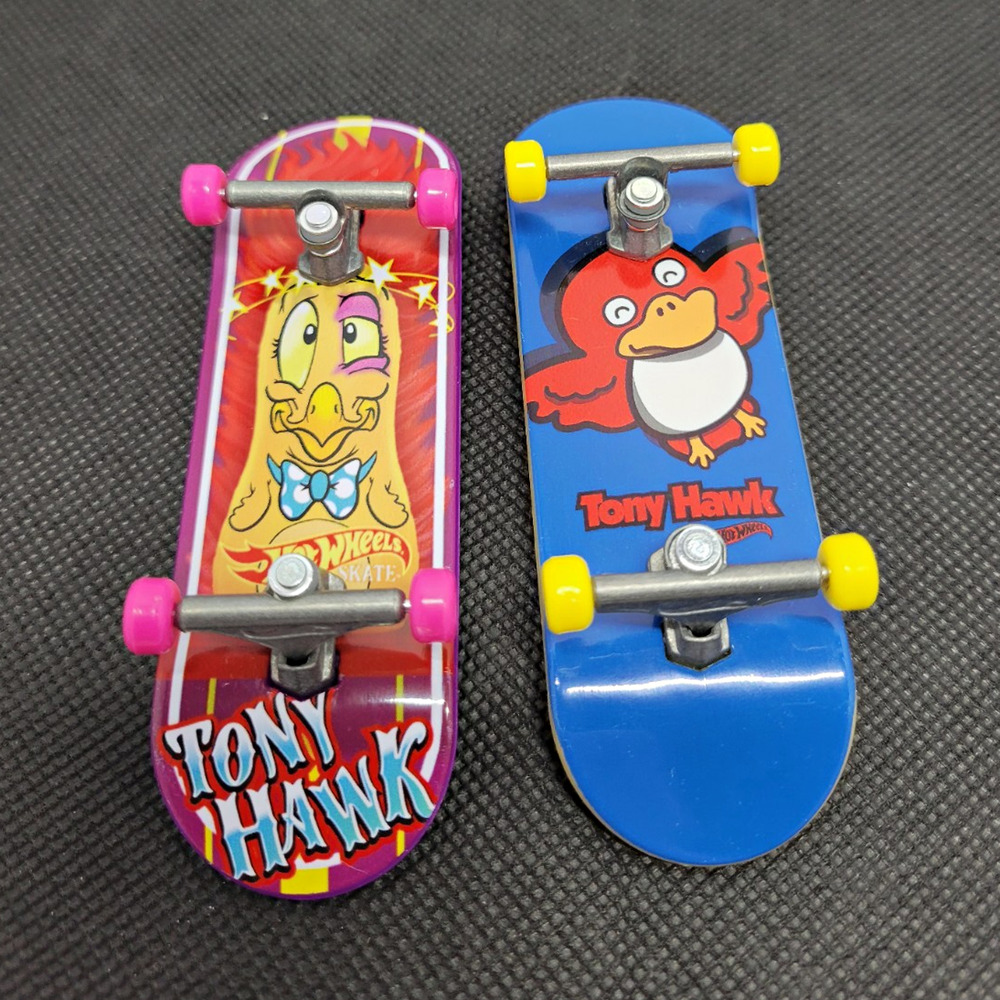 Hot Wheels Tony Hawk Fingerboard 2-Pack Blue & Pink/Purple Bird Mini Plastic